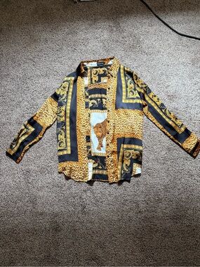 PrettyLittleThing Gold and Black Leopard Print Button Down Shirt